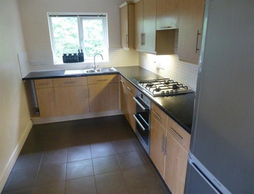 Flat Starling Close in Manchester