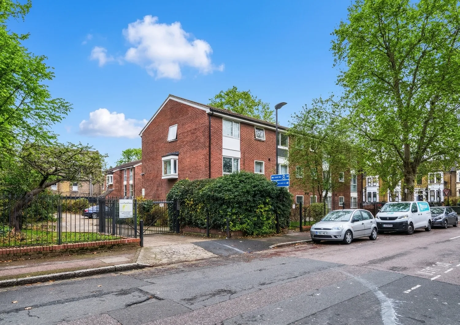 Flat Romford Road in Greater London