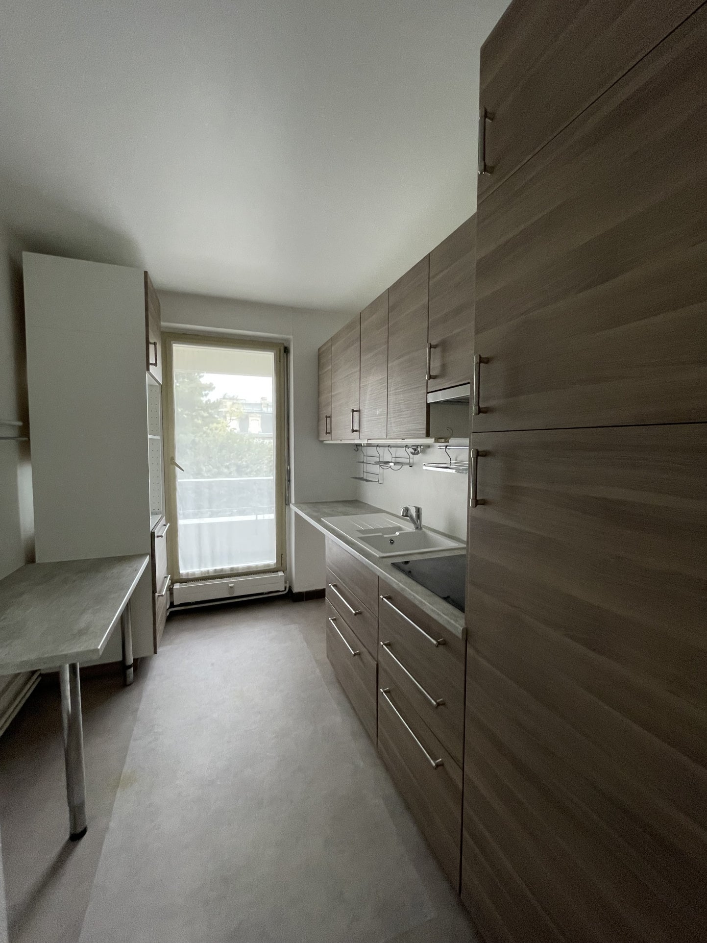 Flat Avenue Charles de Gaulle in Boulogne-Billancourt