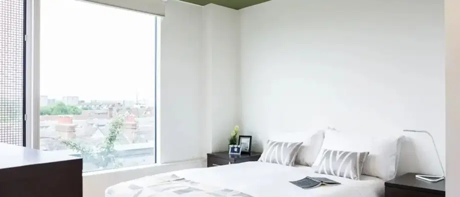 Flat Kensal Road in Greater London