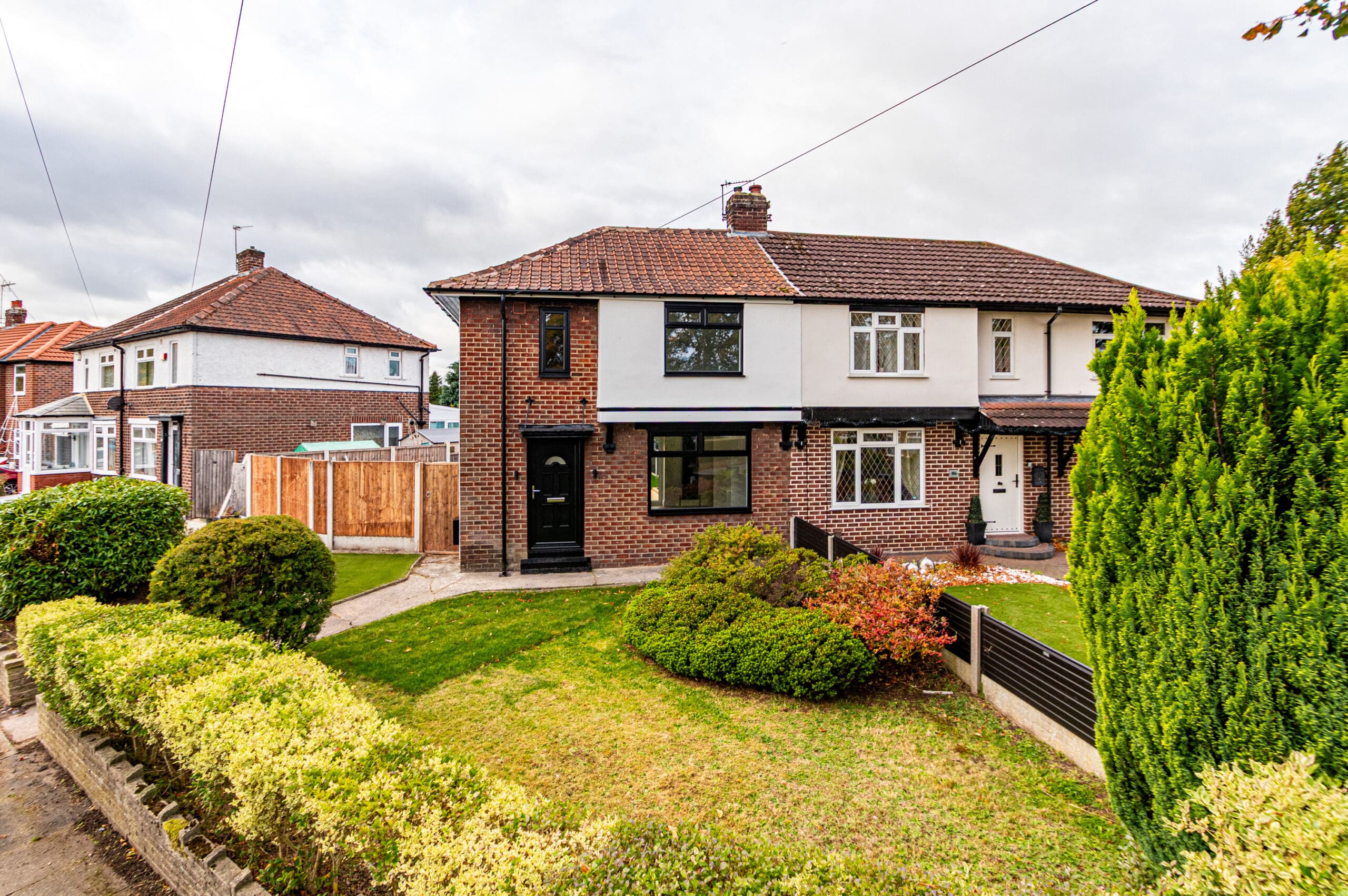 House Snowden Avenue in Trafford