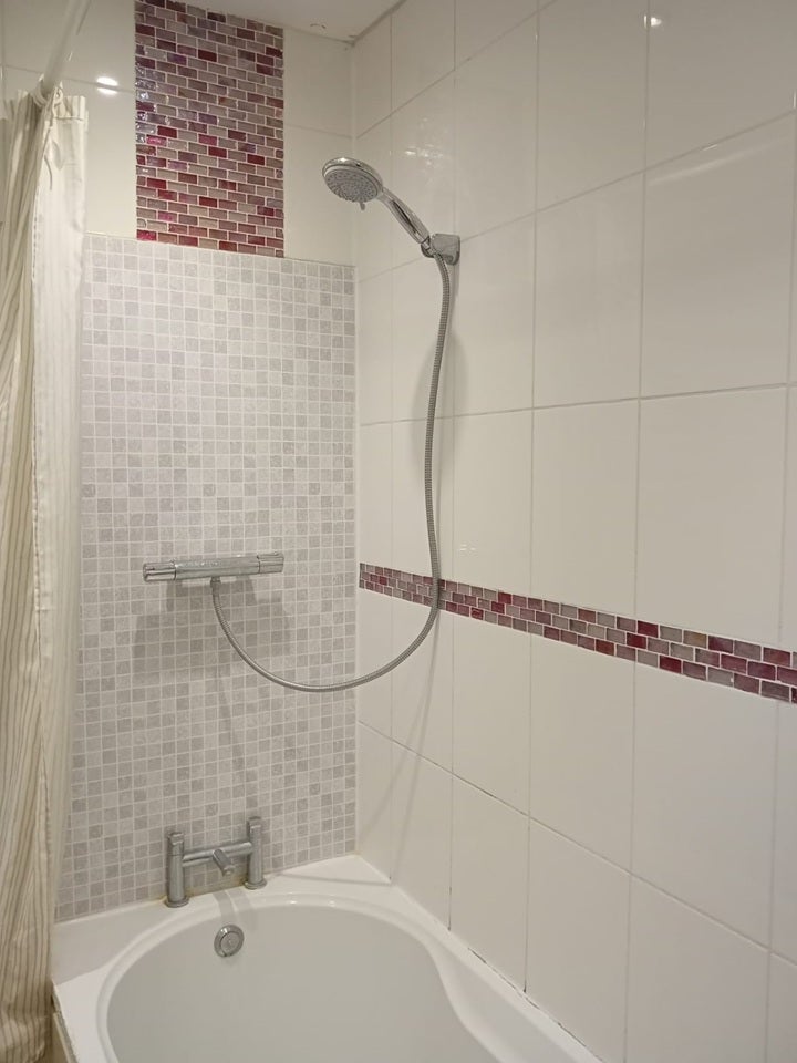 Room Whitehorse Lane in Greater London