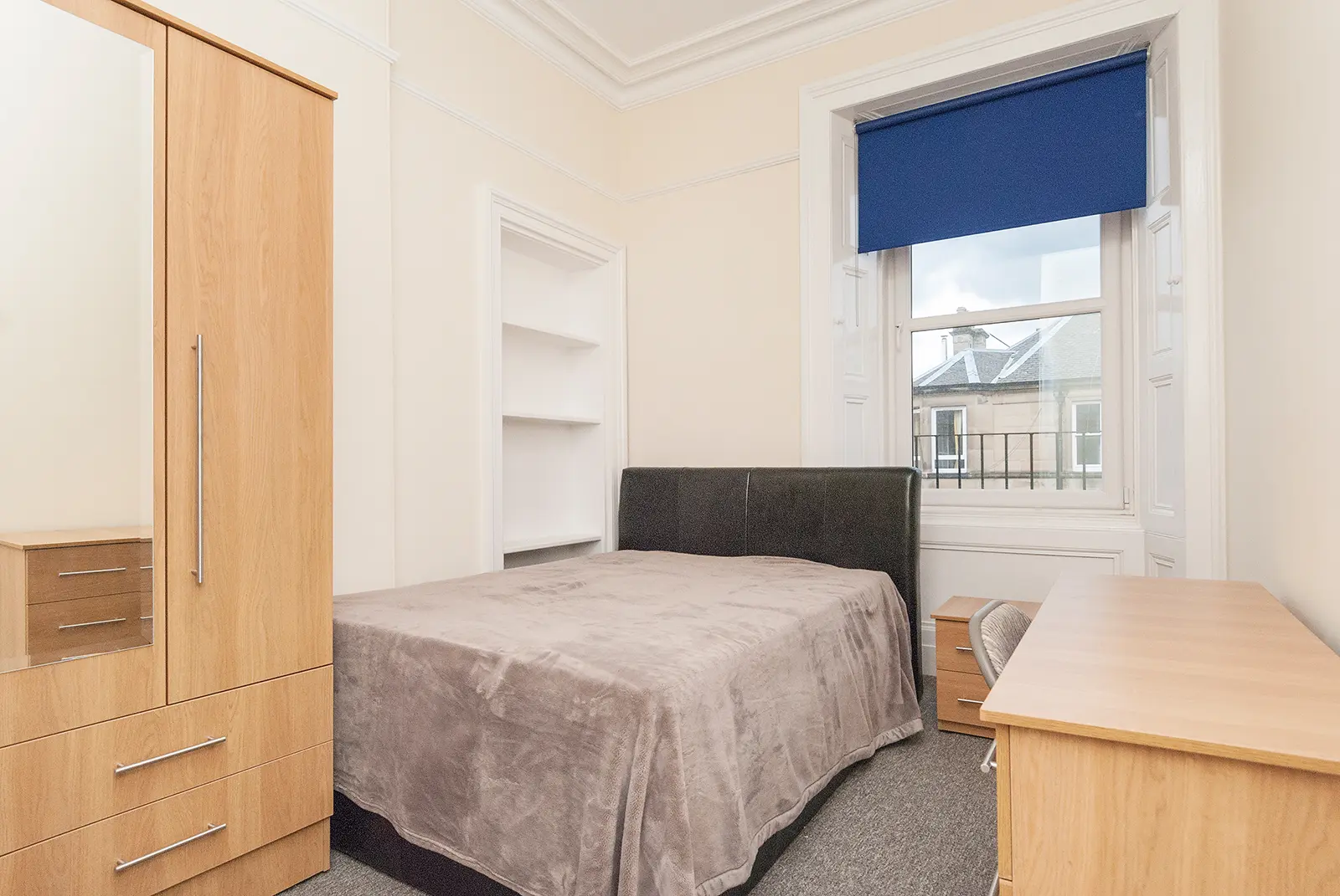 Room Polwarth Gardens in City of Edinburgh
