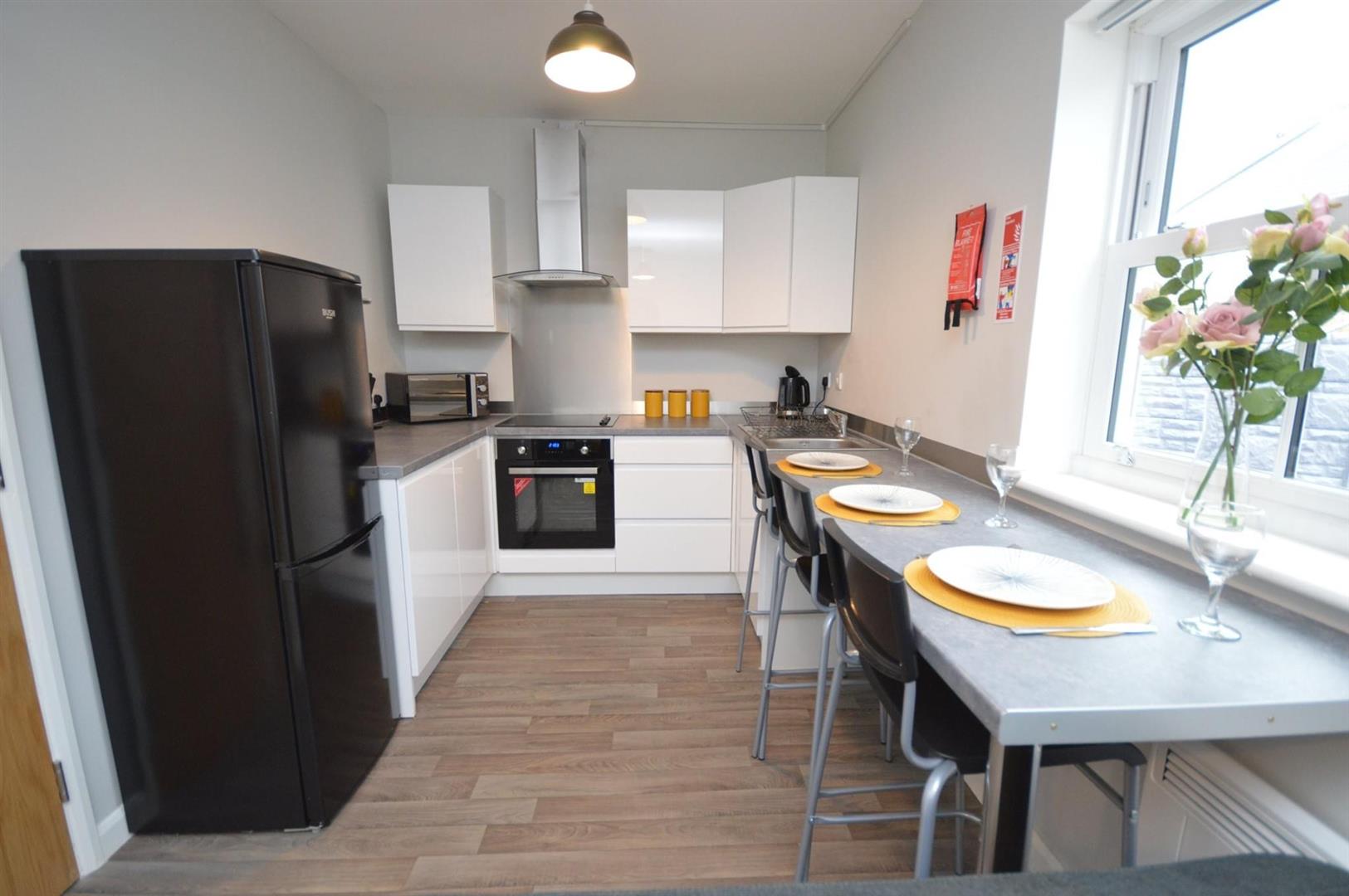 Room Ladies Walk in Neston