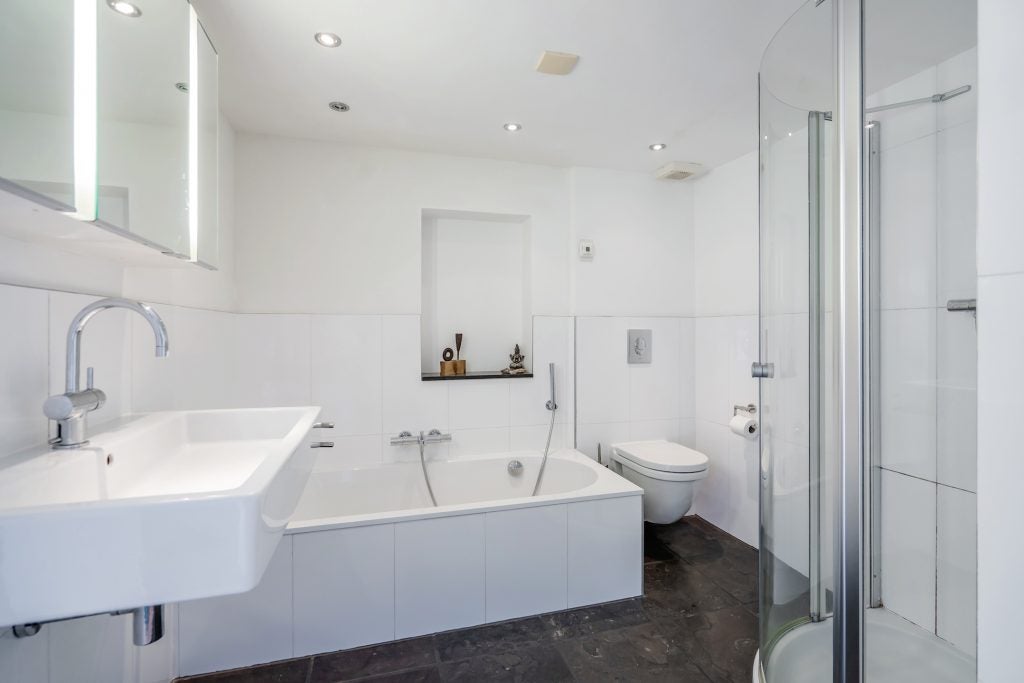 Tussenwoning te koop: Achterom 98, Delft