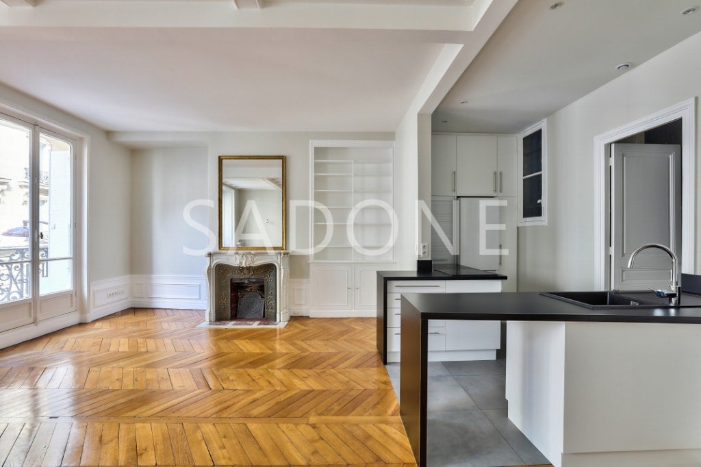 Flat Avenue Achille Peretti in Neuilly-sur-Seine