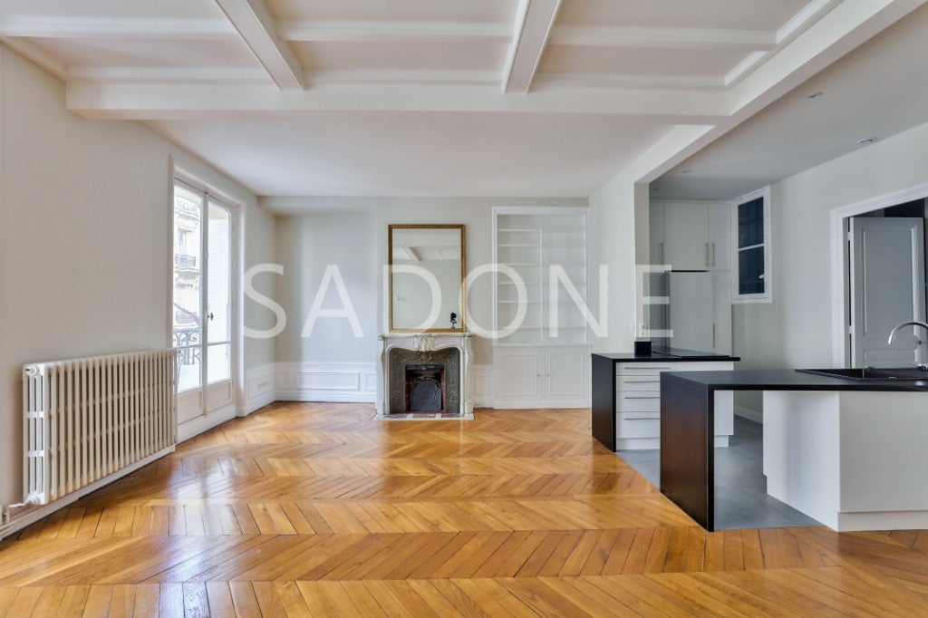 Flat Avenue Achille Peretti in Neuilly-sur-Seine