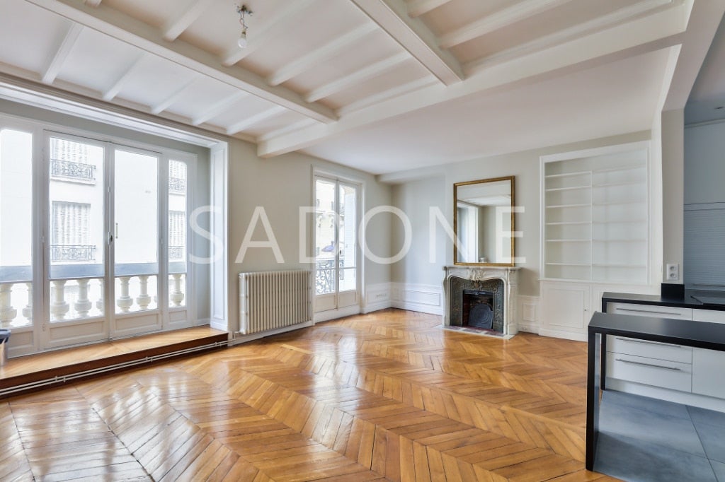 Flat Avenue Achille Peretti in Neuilly-sur-Seine