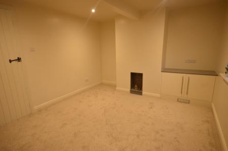 Flat Leakes Row in East Lindsey