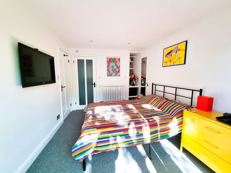 Room Edgington Road in Greater London