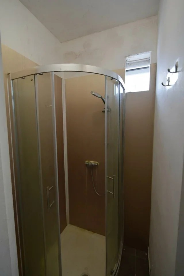 Room Addington Road in Greater London