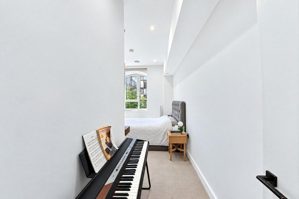 Flat New Tannery Way in Greater London