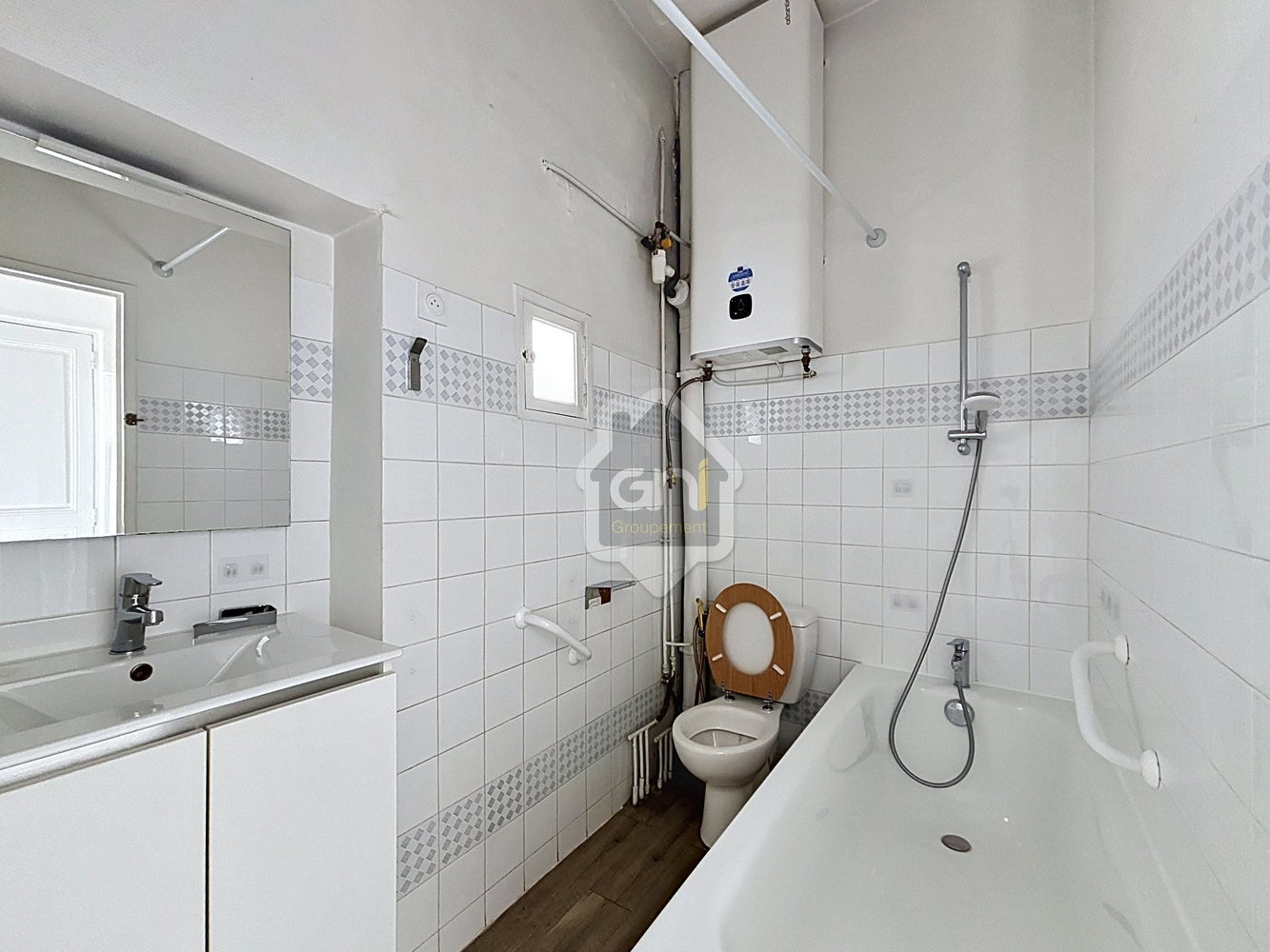 Appartement Rue du Monument à Sénas