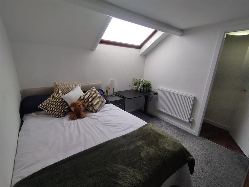 Room St John Street in Mansfield Woodhouse