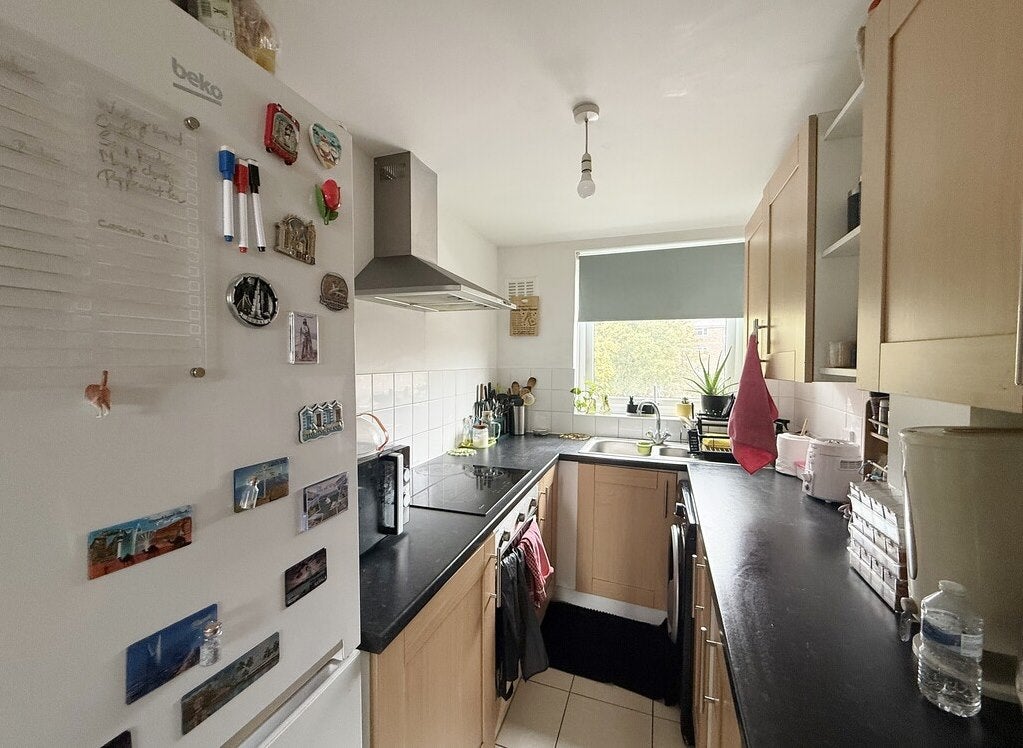Flat Wendover Road in Havant