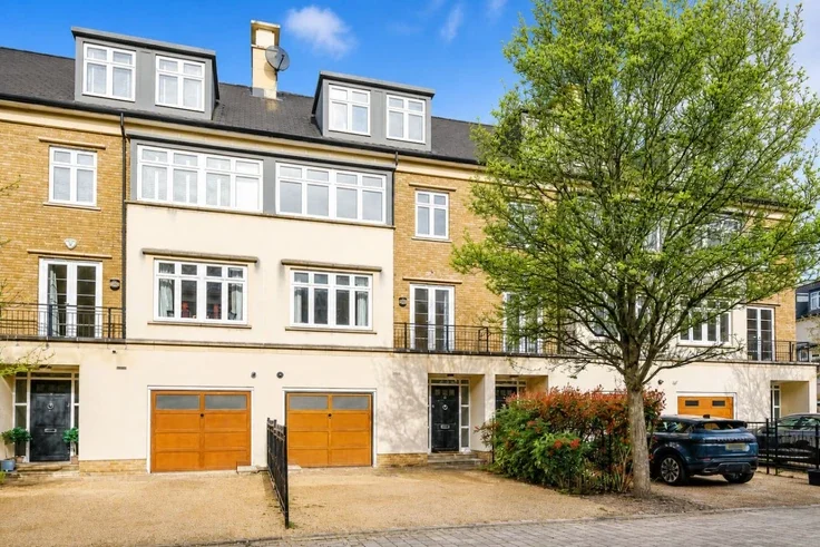 House Kelsall Mews in Greater London