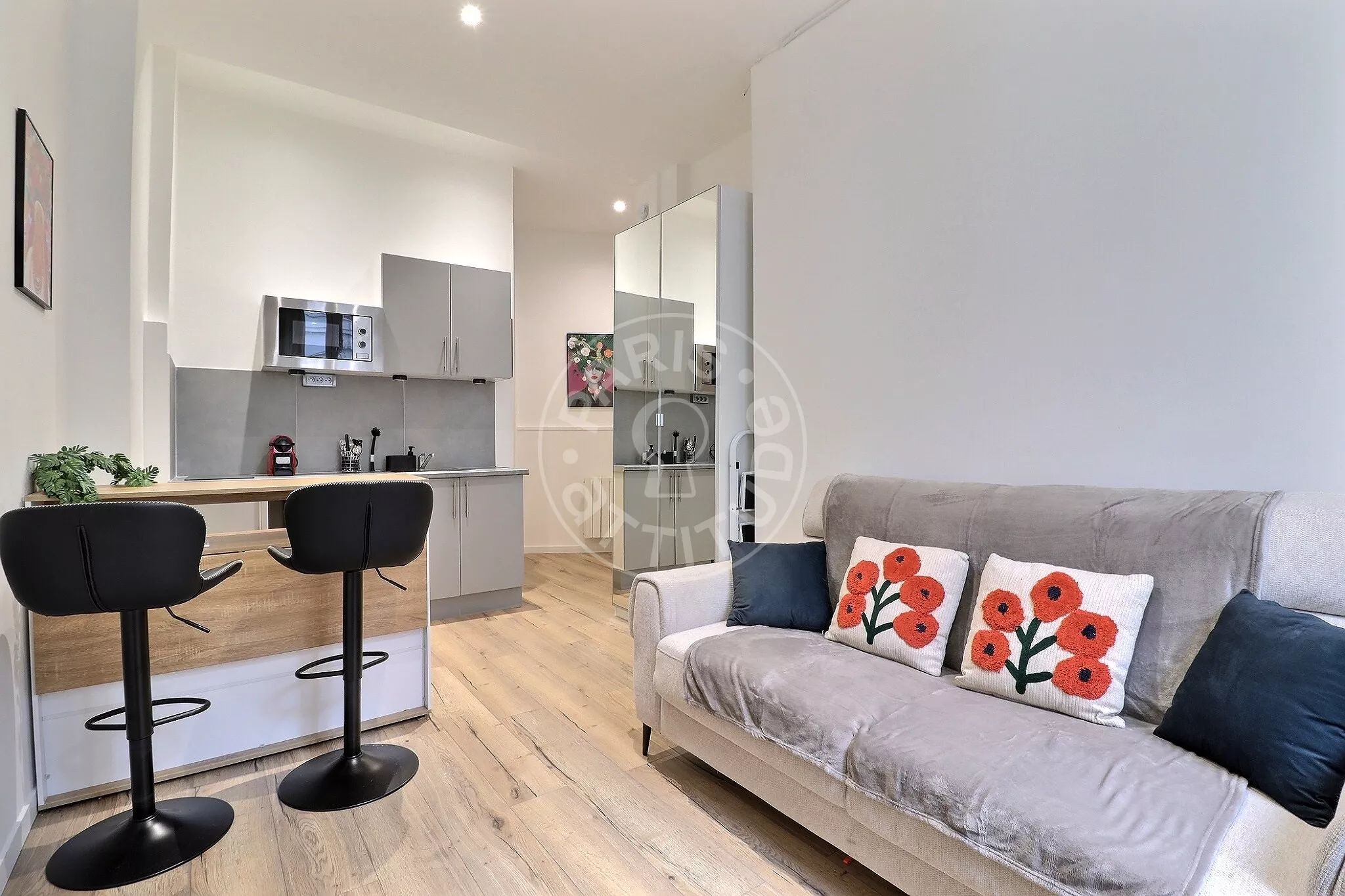 Flat Boulevard Voltaire in Paris
