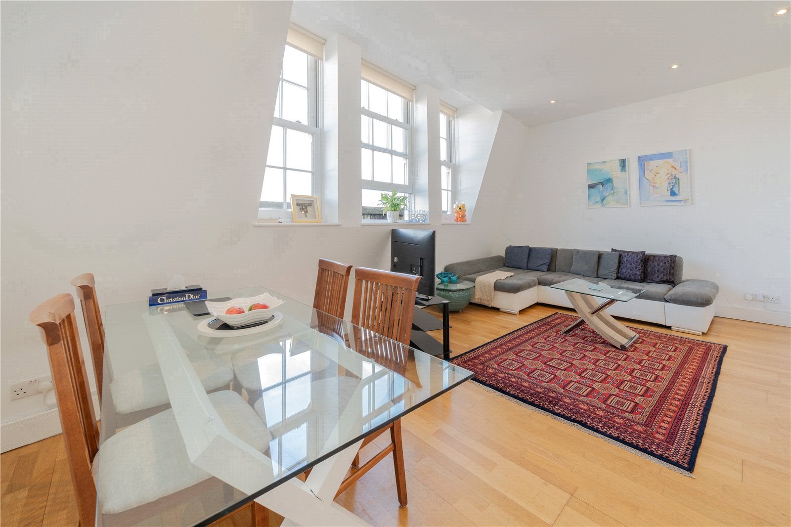 Flat Chepstow Place in City of Westminster