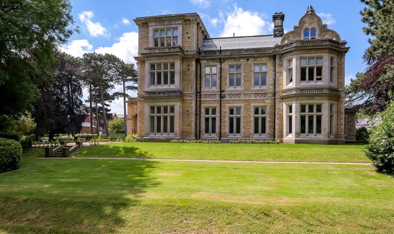 Flat Hemsworth Walk in Ripon