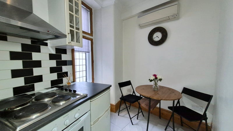Room Cockspur Court in City of Westminster