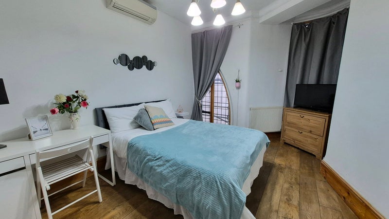 Room Cockspur Court in City of Westminster