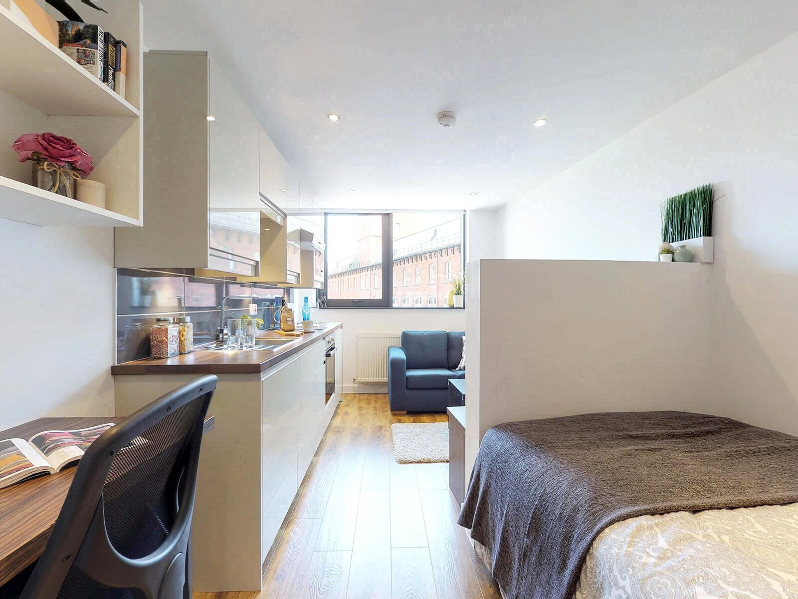 Flat Woodhouse Square in Leeds