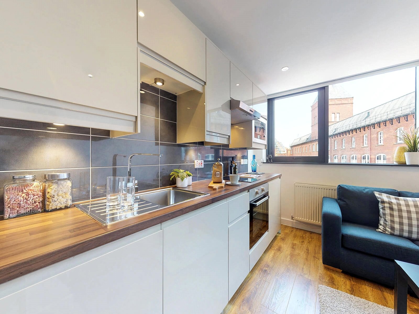 Flat Woodhouse Square in Leeds