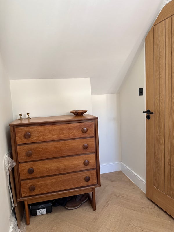 Room Kingsmead Road in Greater London