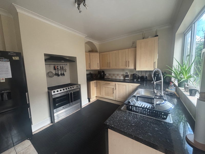 Room Duffield Road in Salford
