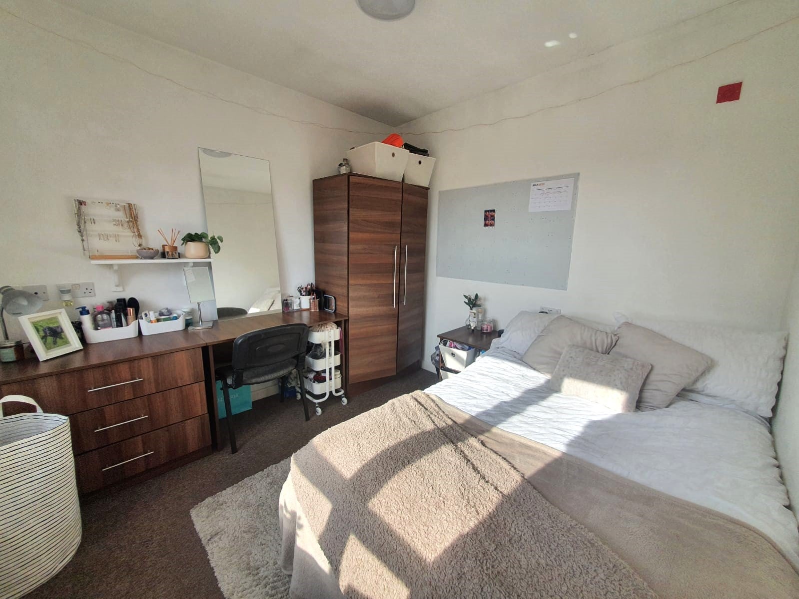 Room Russell Street in Nottingham