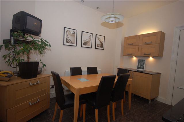 Room Comiston Road in City of Edinburgh