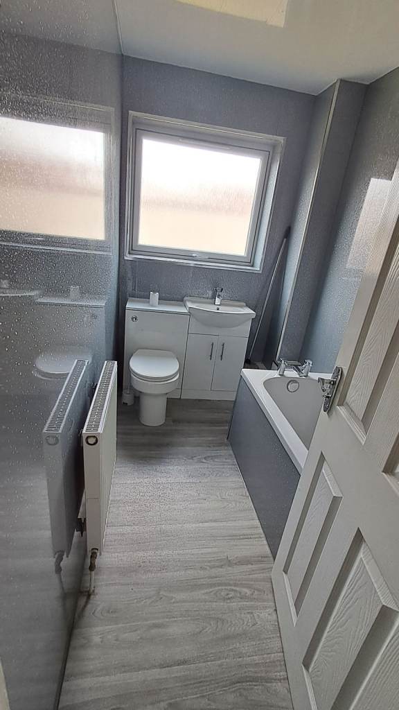 Flat Lindores Drive in Kirkcaldy