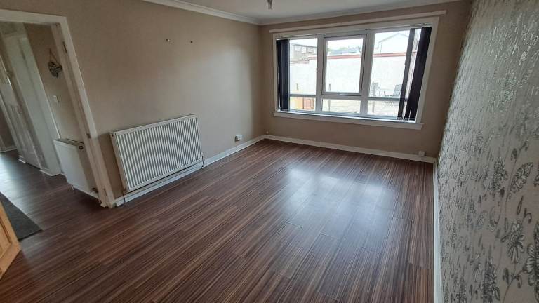 Flat Lindores Drive in Kirkcaldy