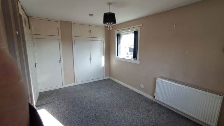 Flat Lindores Drive in Kirkcaldy