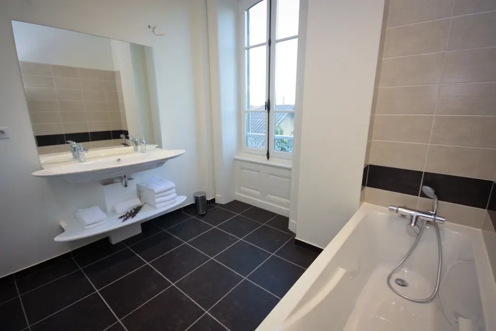 Room Rue Tacot in Combronde