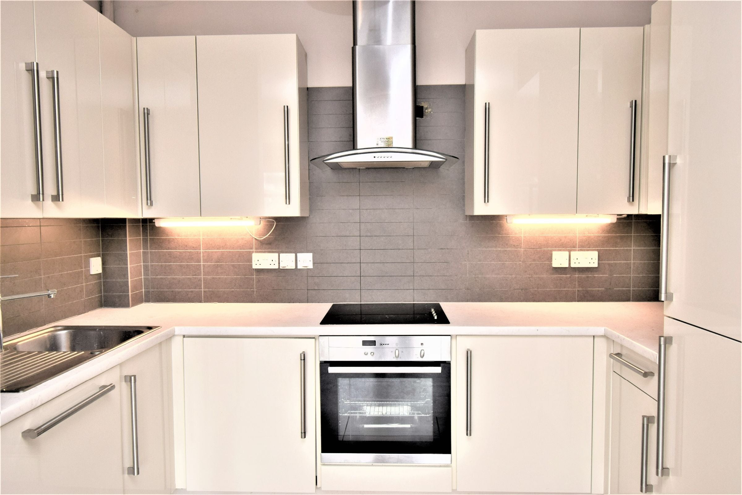 Flat Brent Street in Greater London