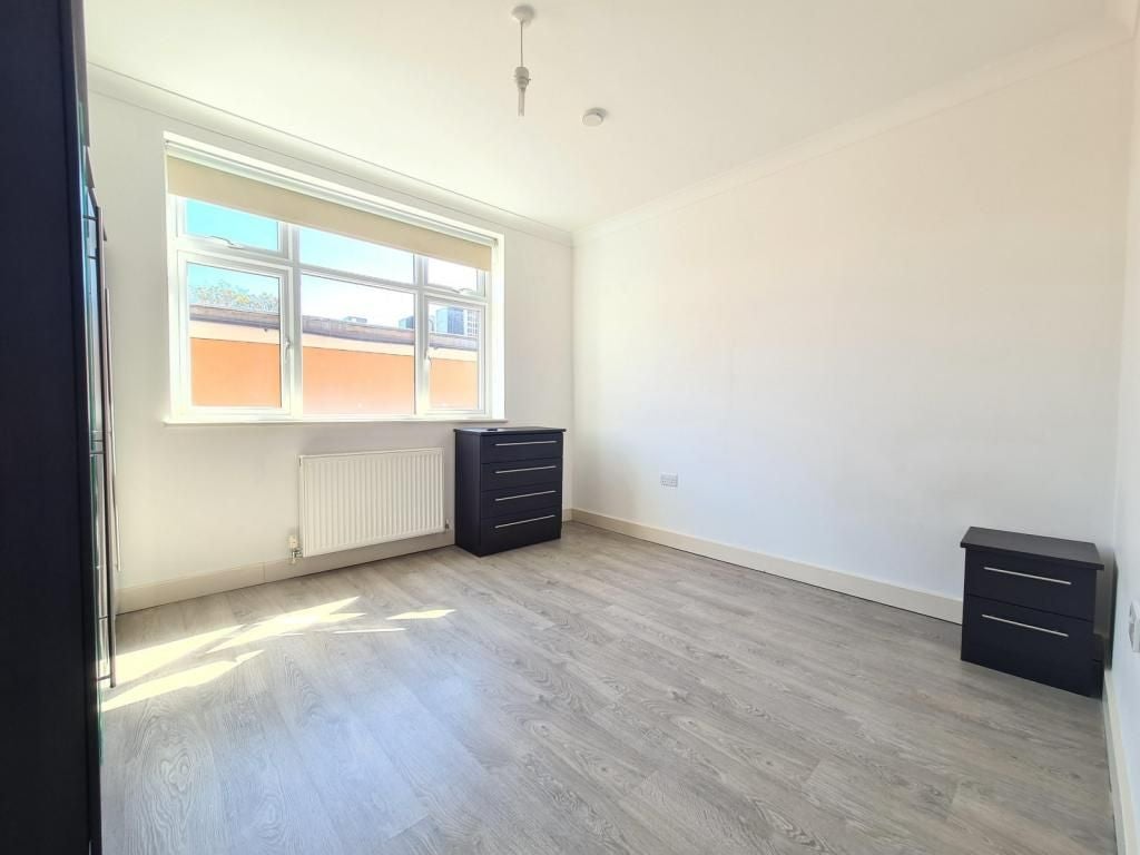 Flat Brent Street in Greater London