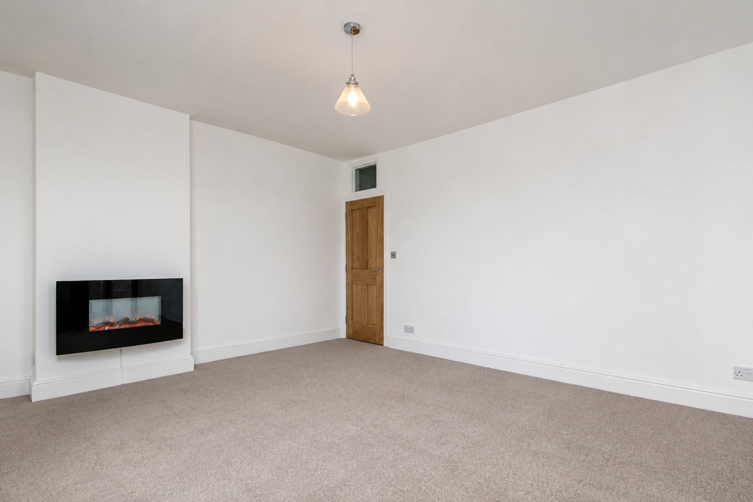 Room Mount Road in Bromsgrove