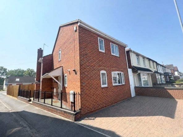 House Birchwood Road in Stratton St. Margaret