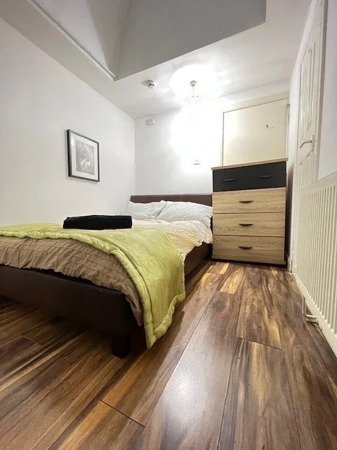 Room Bird Street in Preston