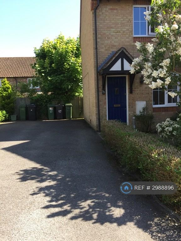 House Cavendish Court in Newbury