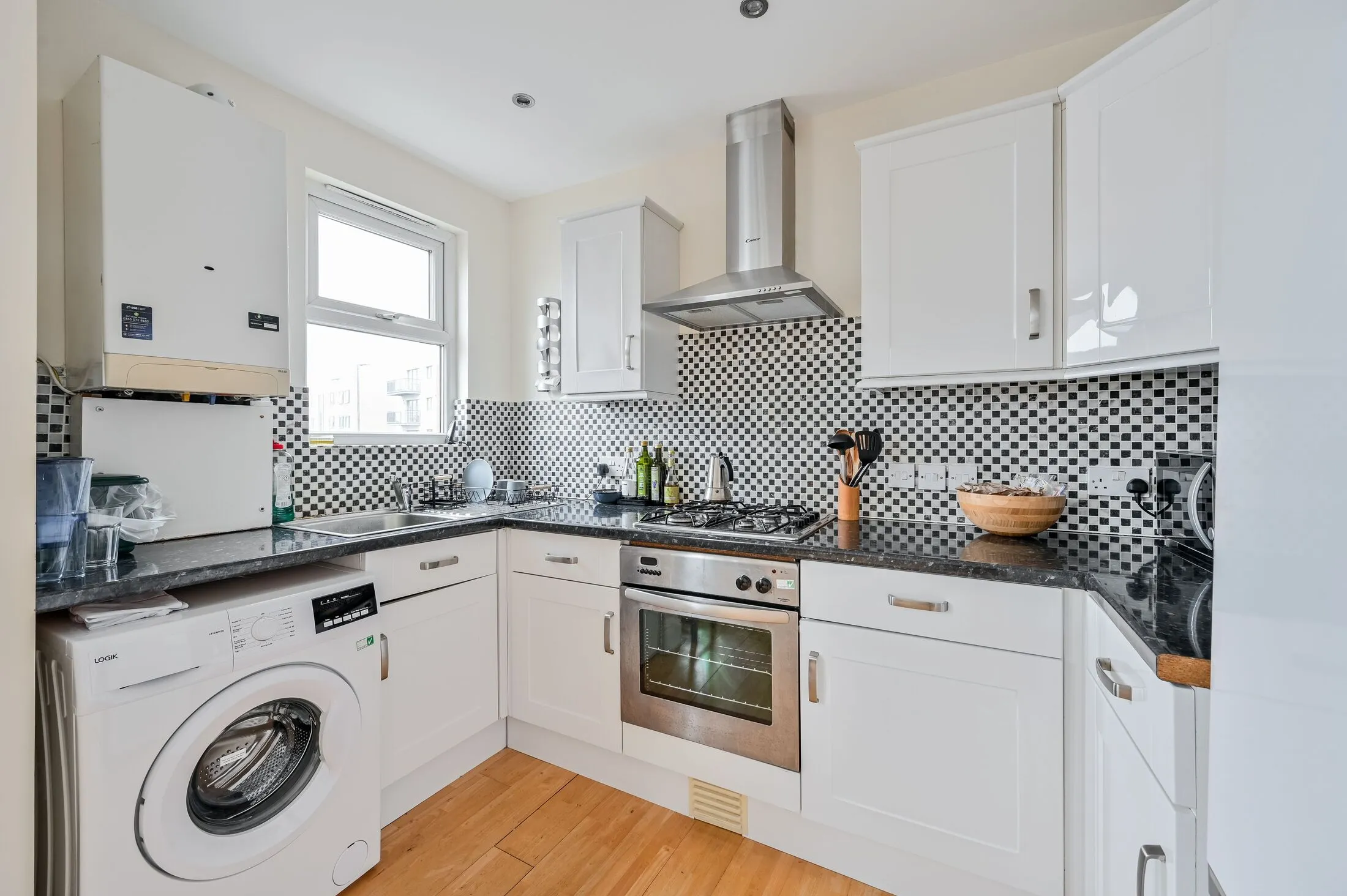 Flat Woolwich Road in Greater London