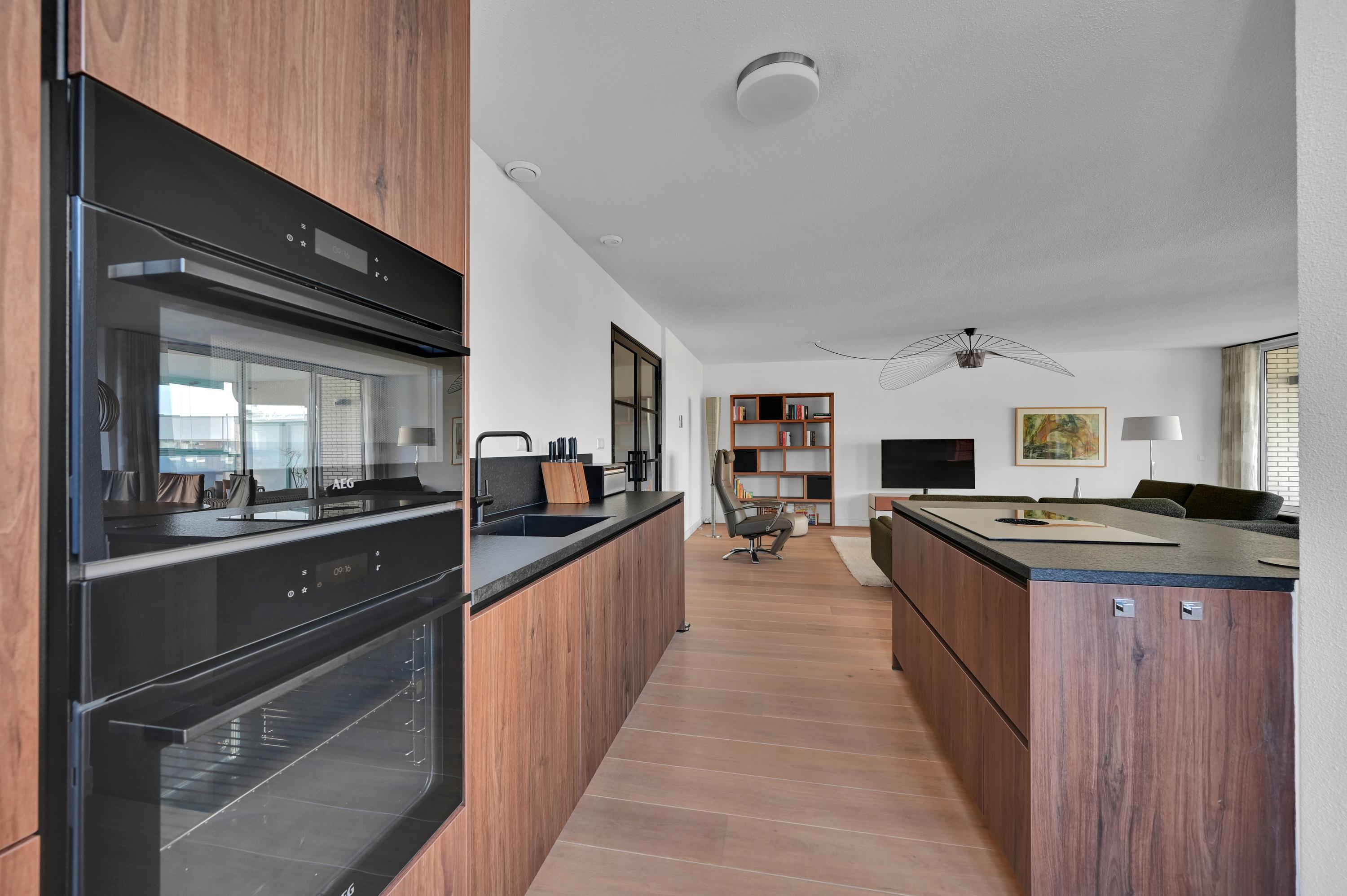 Appartement te koop: Spinozalaan 1C-II, Voorburg