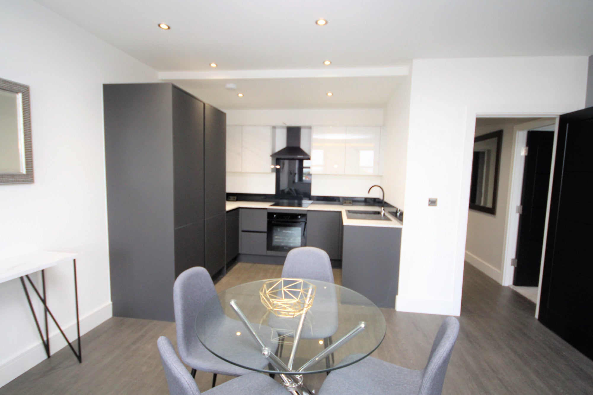Flat Main Sprit Weind in Preston
