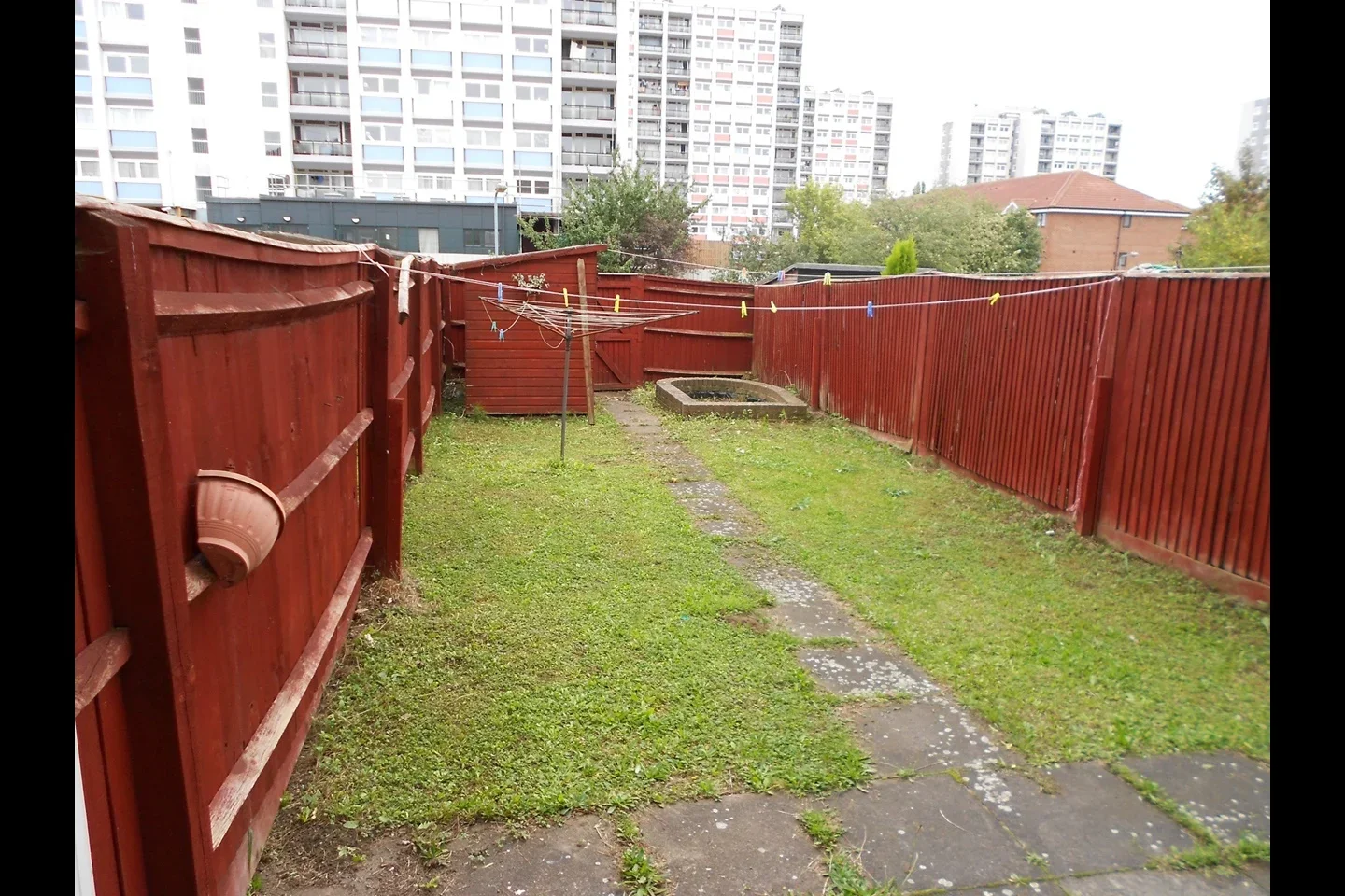House Navestock Crescent in Greater London