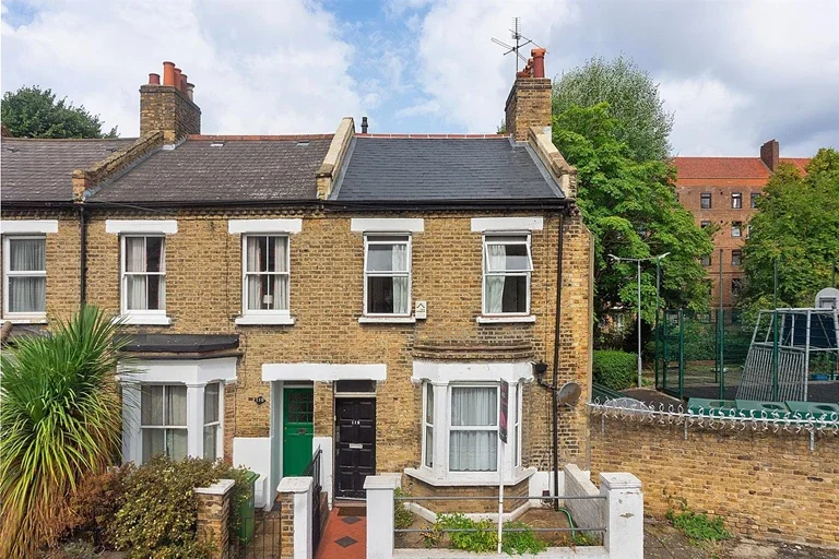 House Astbury Road in Greater London