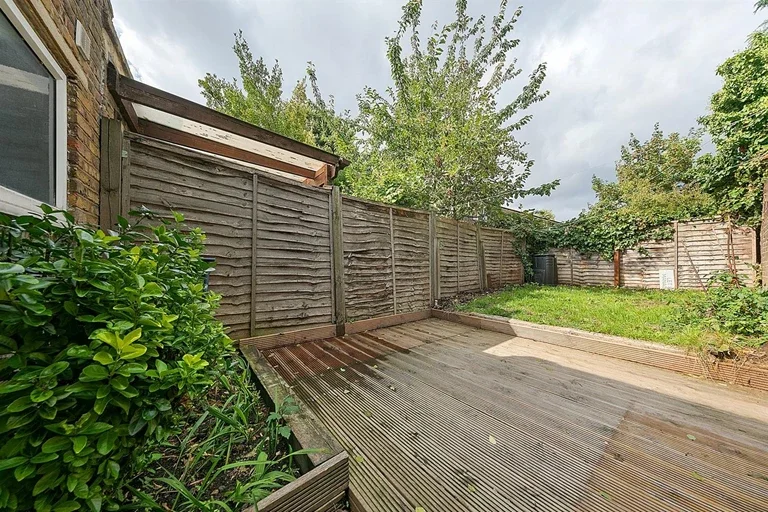 House Astbury Road in Greater London