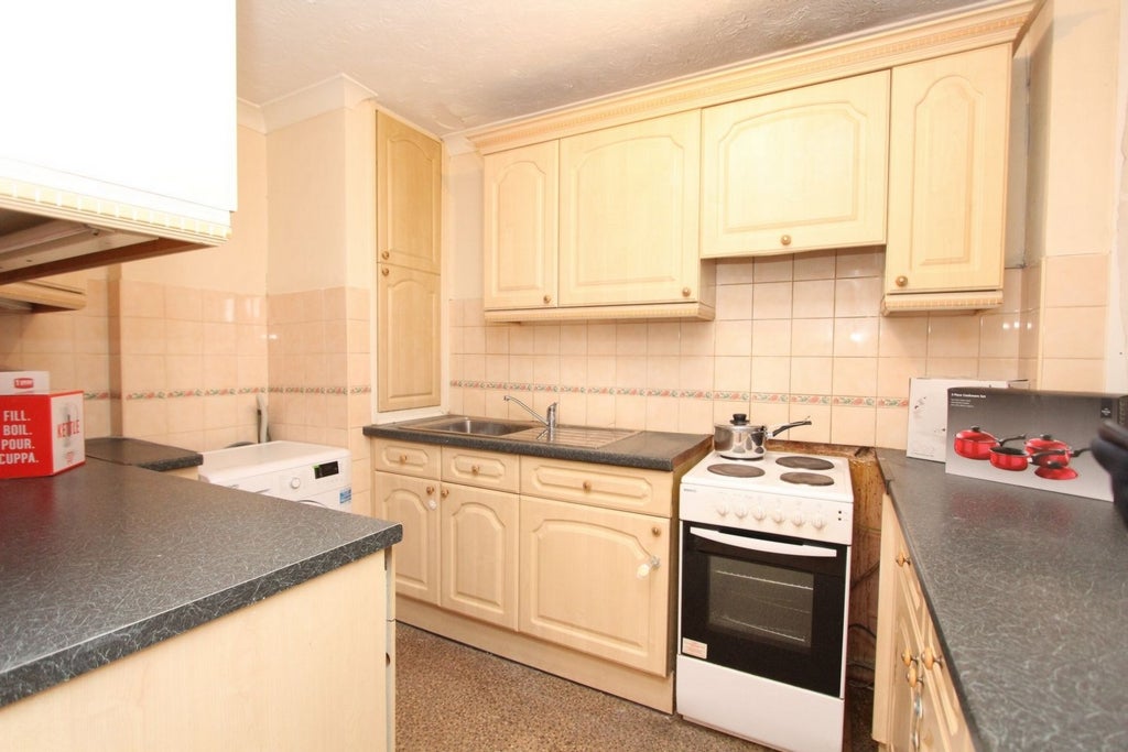 Room Globe Road in Greater London