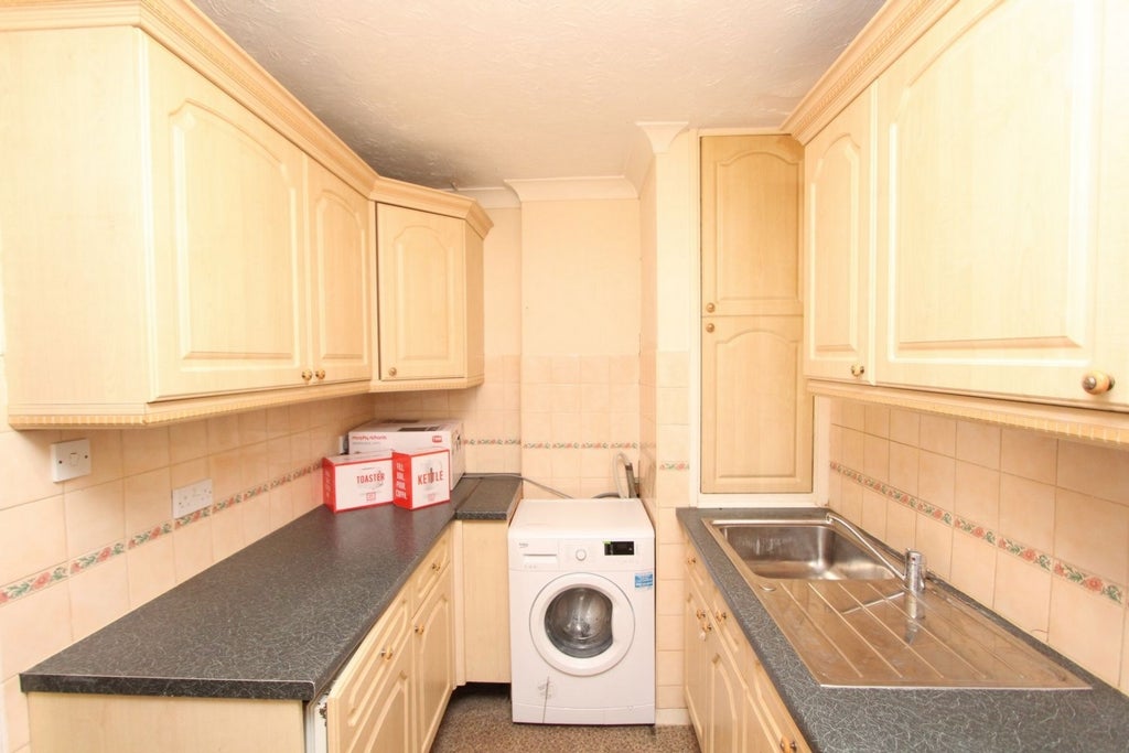 Room Globe Road in Greater London