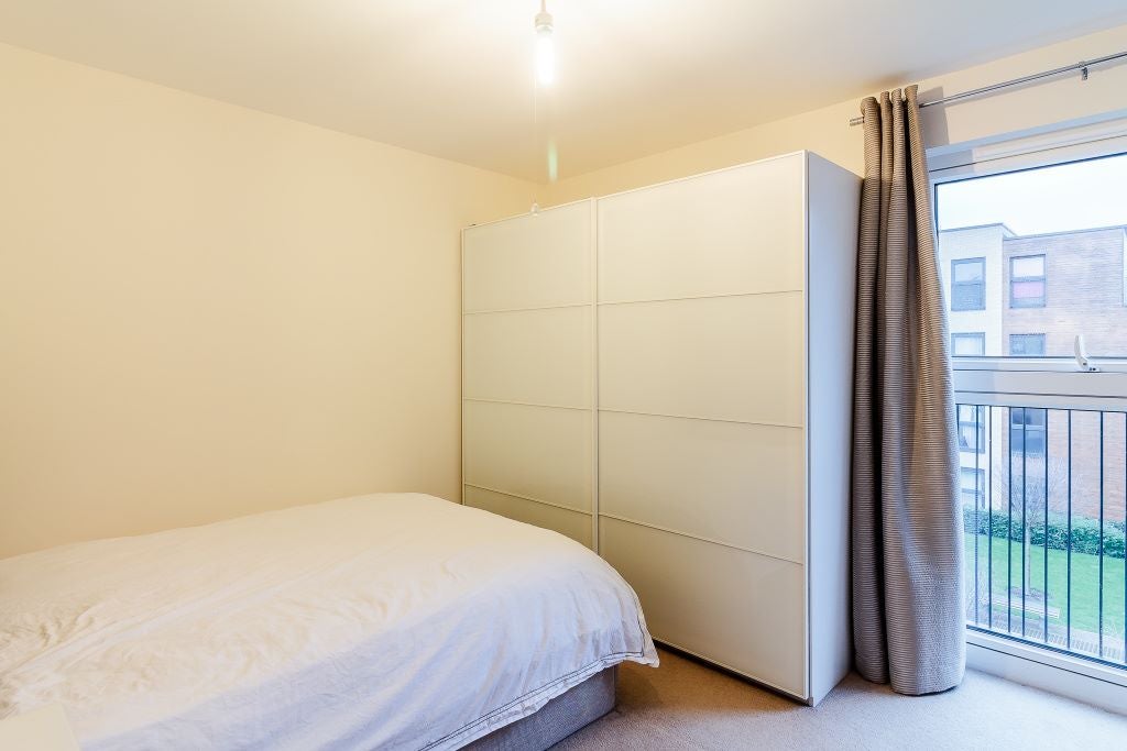 Flat Letchworth Road in Greater London